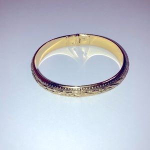 Vintage Whiting and Company gold tone bangle